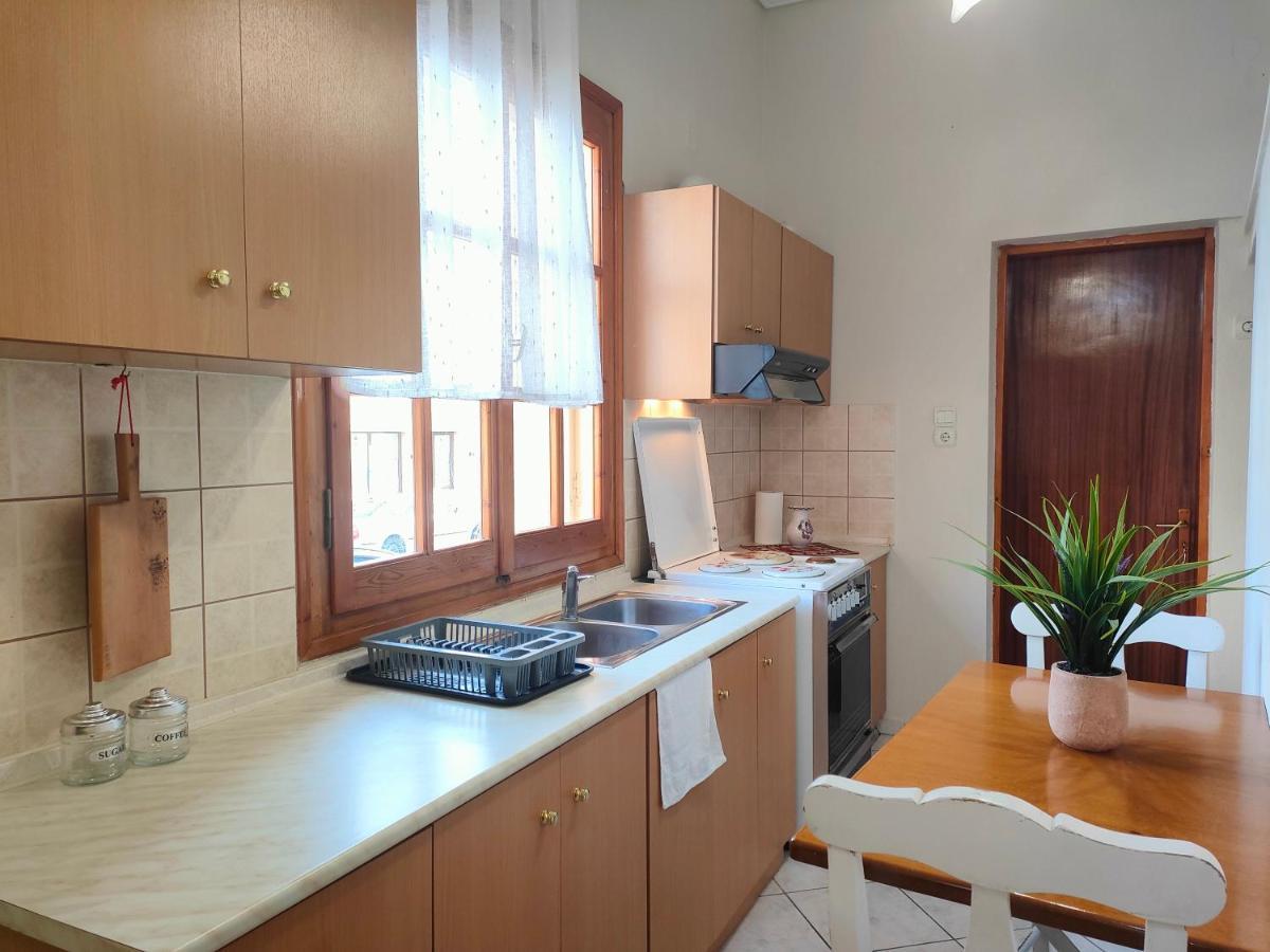 Economy Central Residence Kalampáka Eksteriør bilde